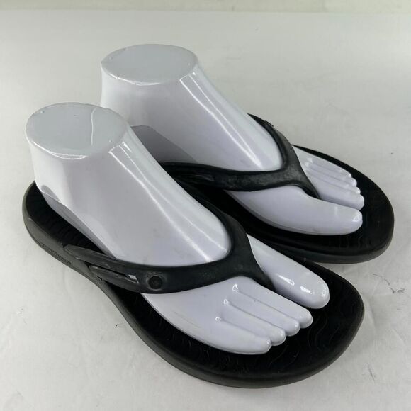 Bogs Women's Flip-Flops US 7 Black Summer Beach Thong Sandals - Picture 5 of 10